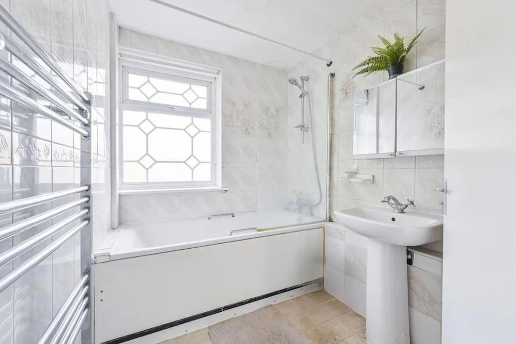 Beautiful Rooms In Prime Location! Londra Dış mekan fotoğraf
